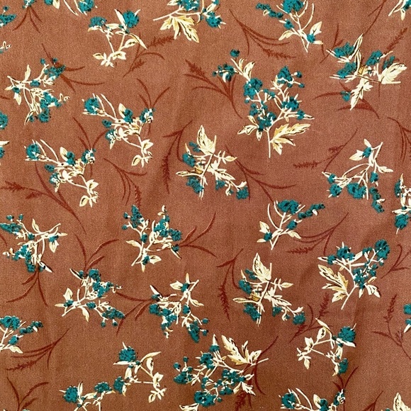 Like new- Flutter Sleeve Floral Maxi Dress - Picture 11 of 12